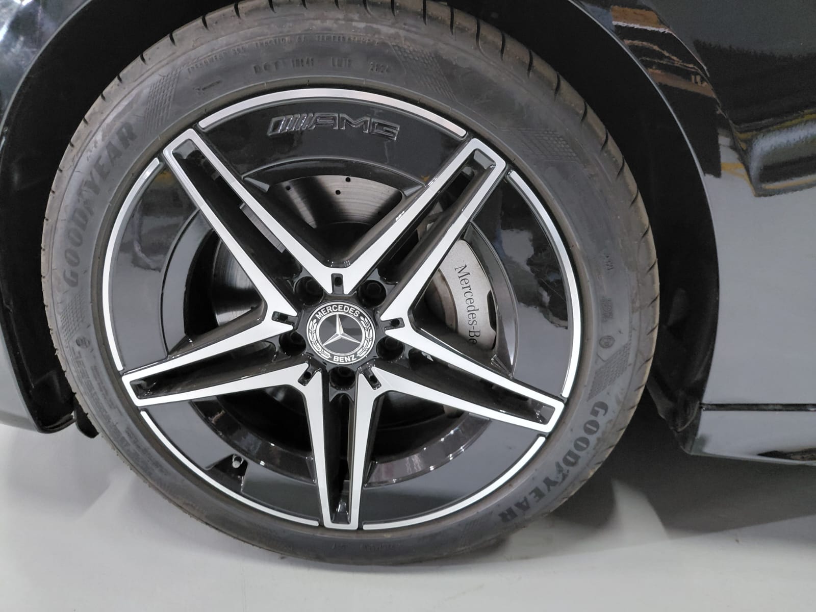 Mercedes C180 AMG 2025