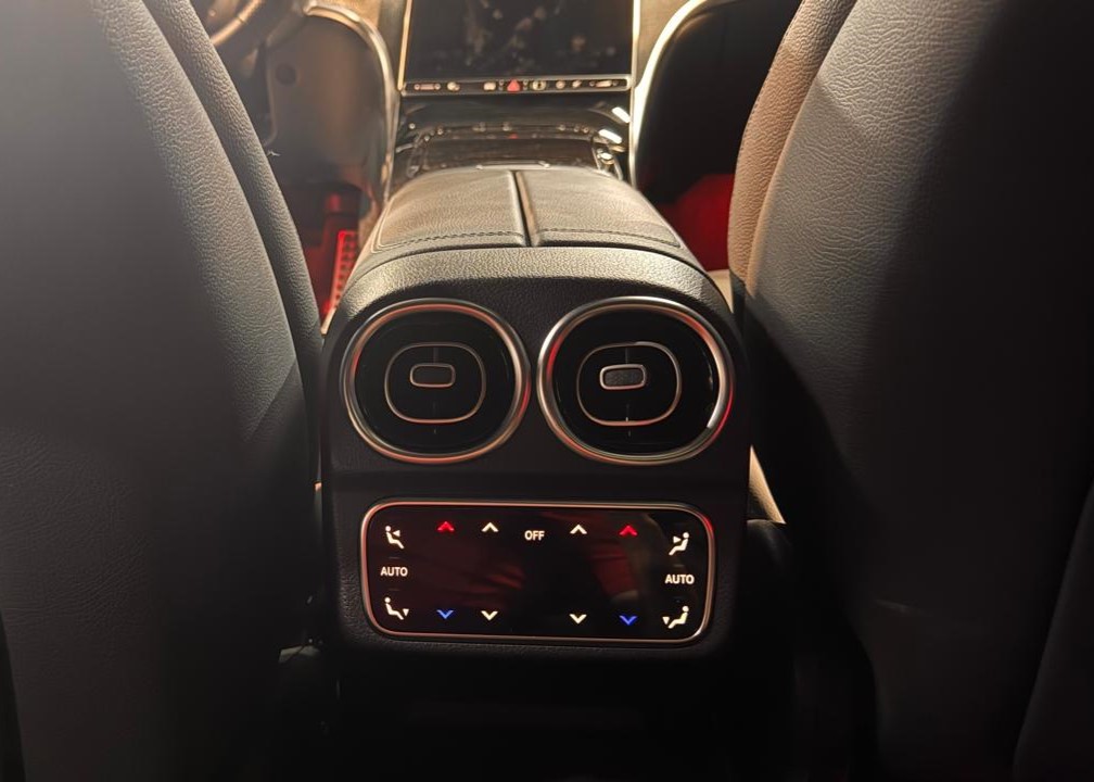 Mercedes C180 AMG Premium Plus 2024