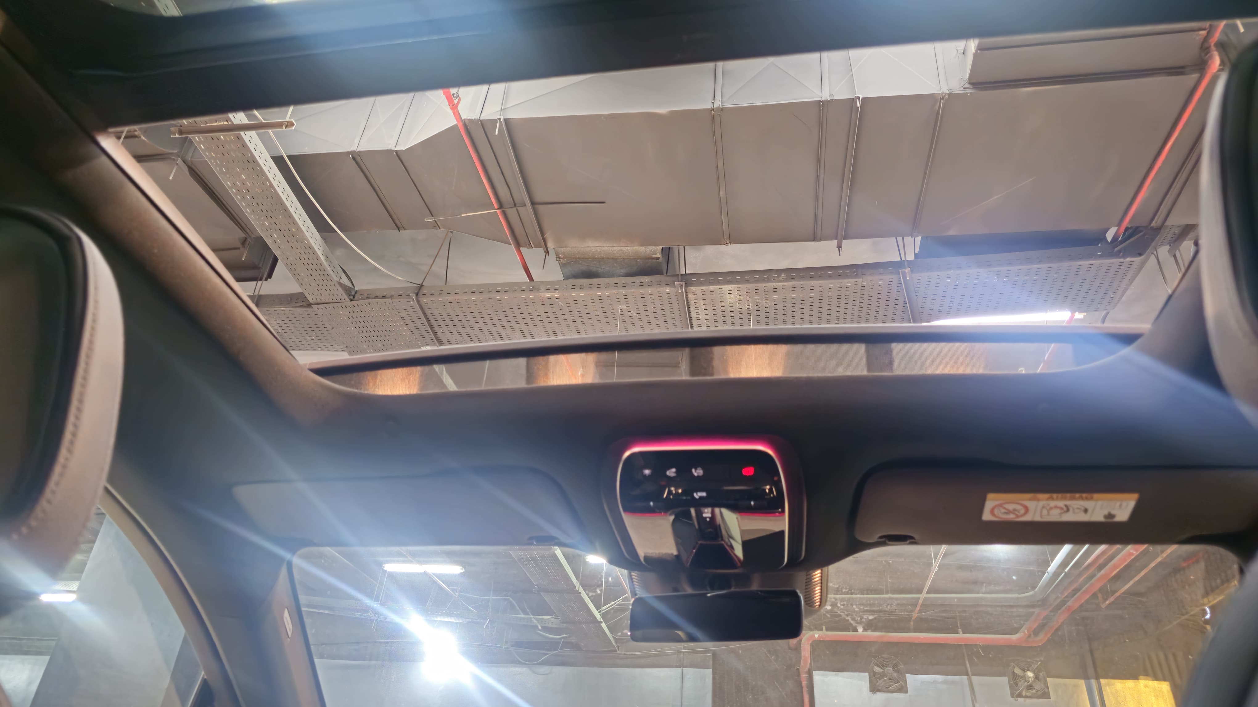 Mercedes EQE 300 2025