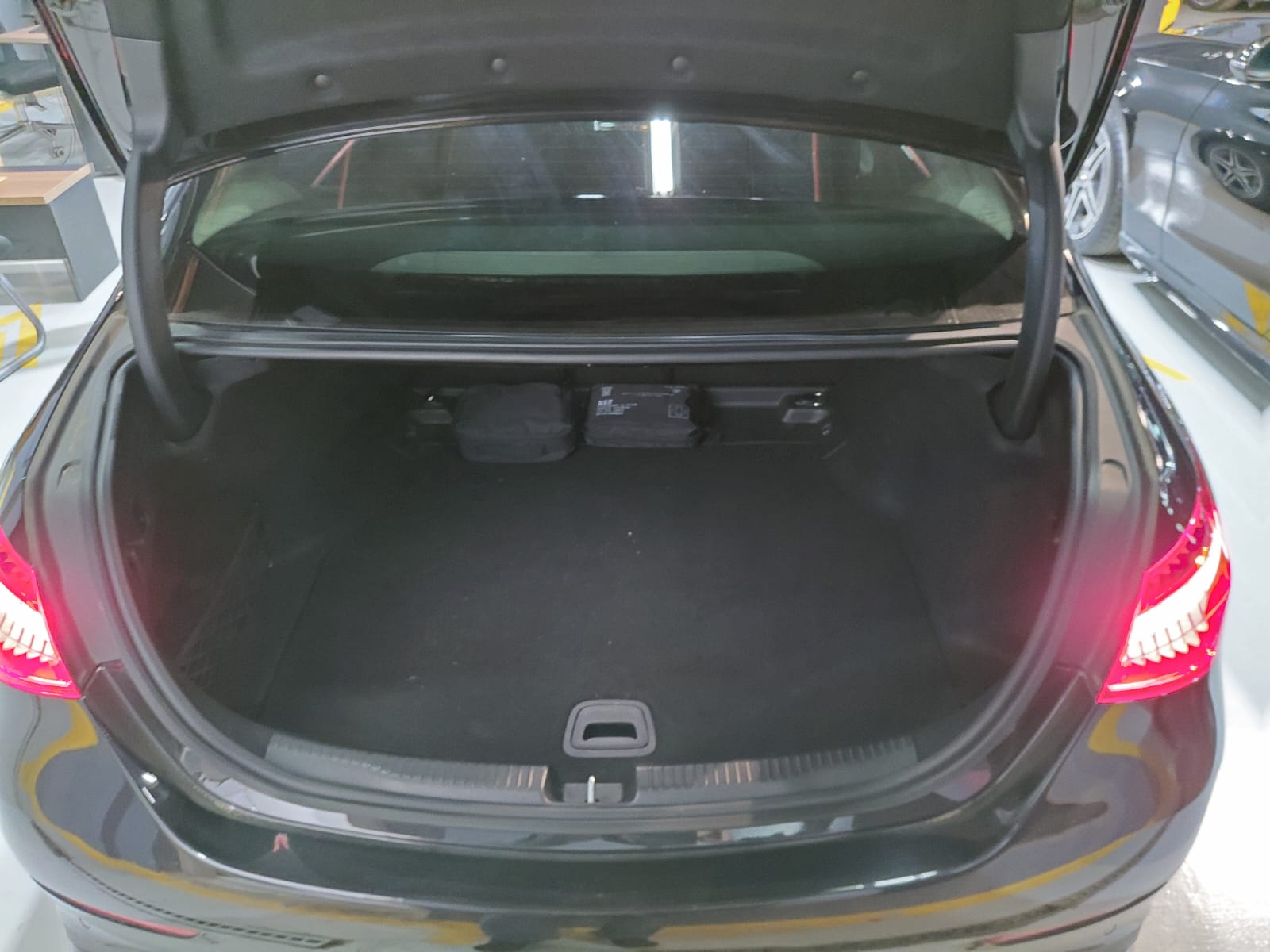 Mercedes C180 AMG 2025